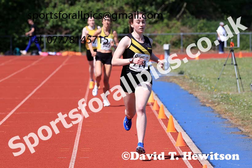 Senior women and under-20s 1500 metres, 2025 North Eastern Track and Field Champs., Shildon, County Durham. Photo: David T. Hewitson/Sports for All Pics